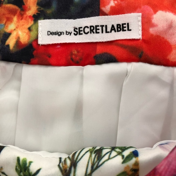 MINI SKIRT FLORAL - Picture 2 of 6